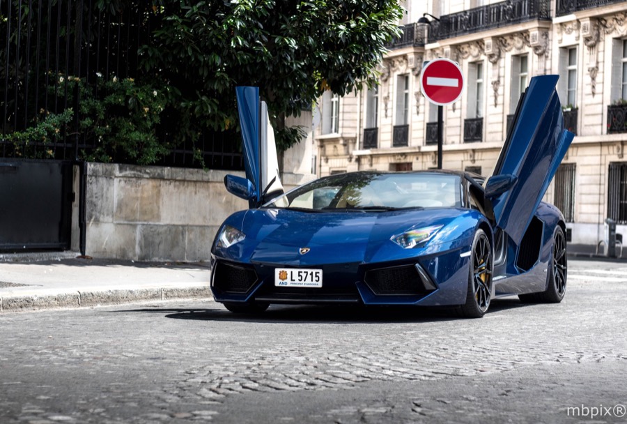 Lamborghini Aventador Roadster