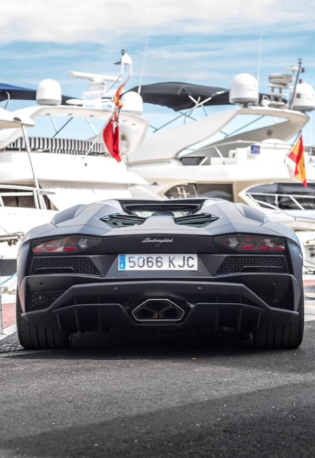 Lamborghini Aventador S Roadster