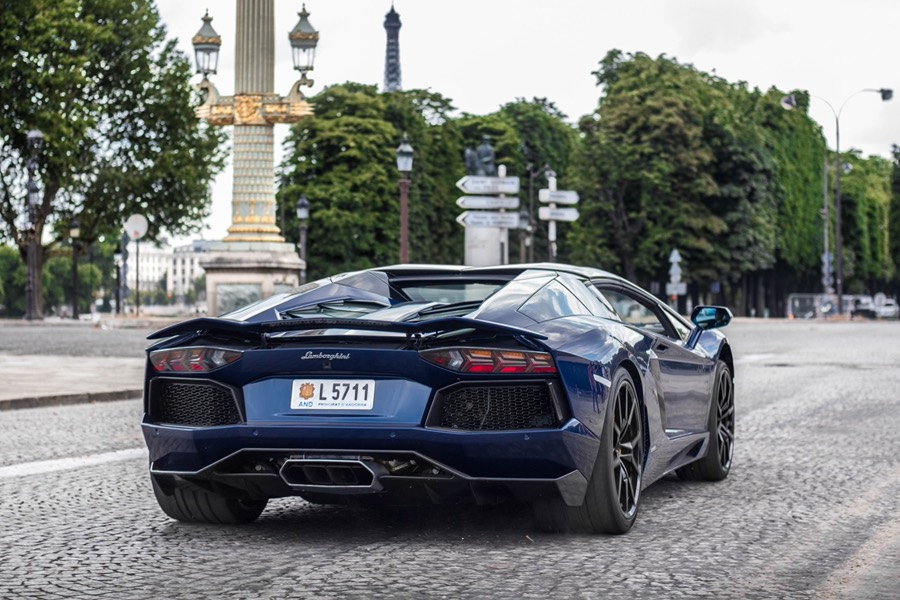Lamborghini Aventador Roadster